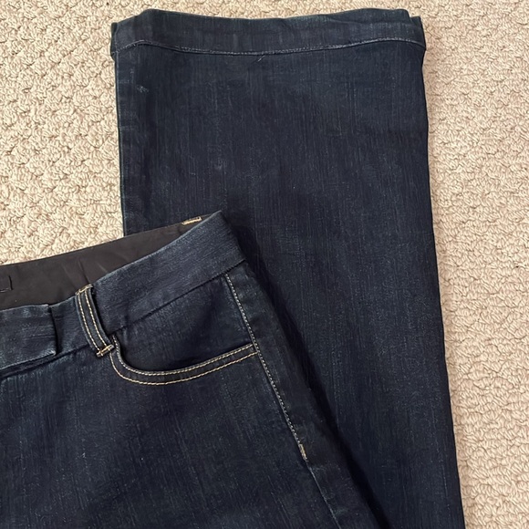 Theory Wide Legged Denim Trouser - Picture 11 of 11